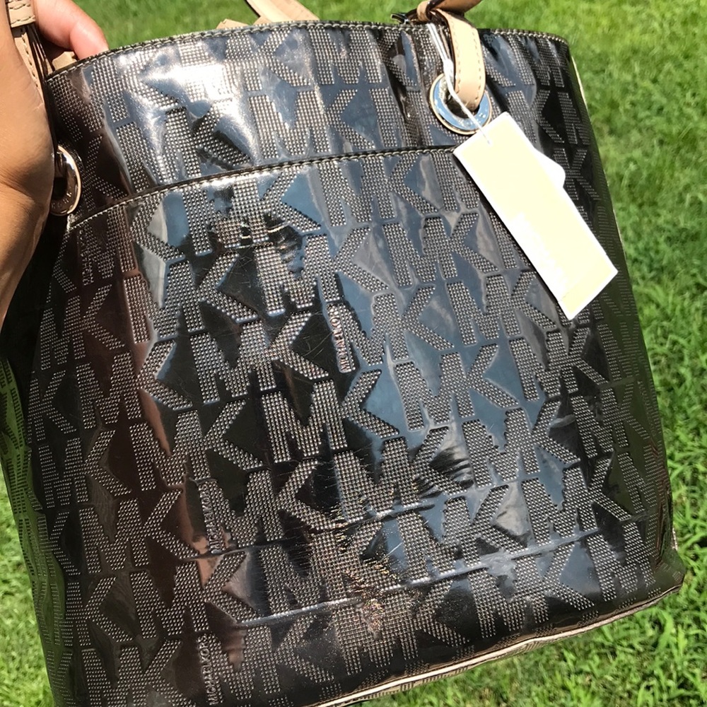 Authentic!! Michael Kors Metallic Jet Set Bag